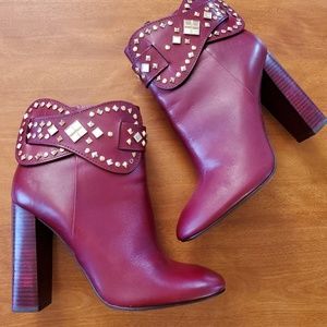 💛7/2 HP💛TORY BURCH *RARE* Knightsbrige Booties